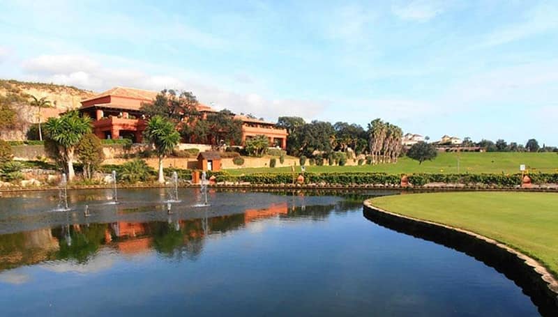 9 лучшие поля для гольфа в городе Коста-дель-Соль